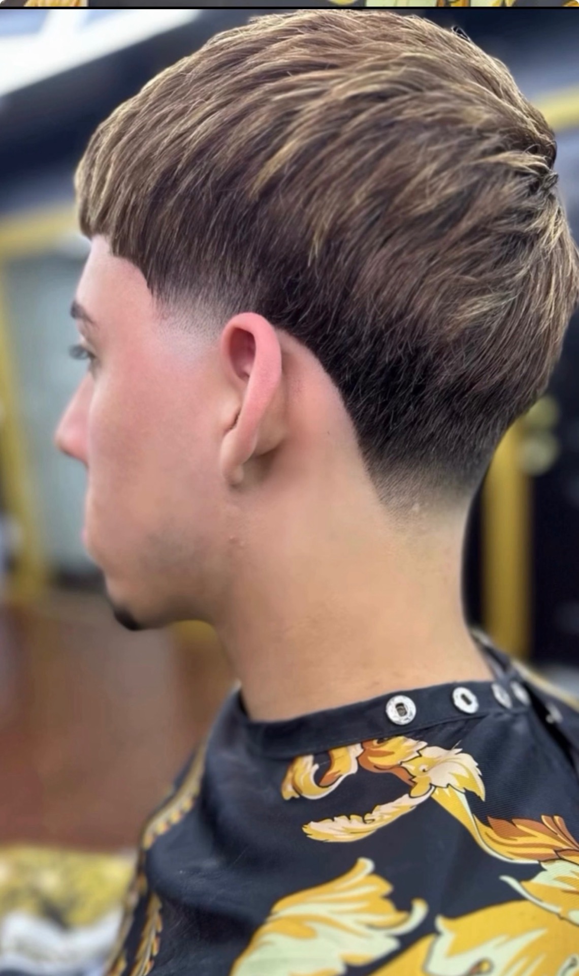 Textured crop with low taper
